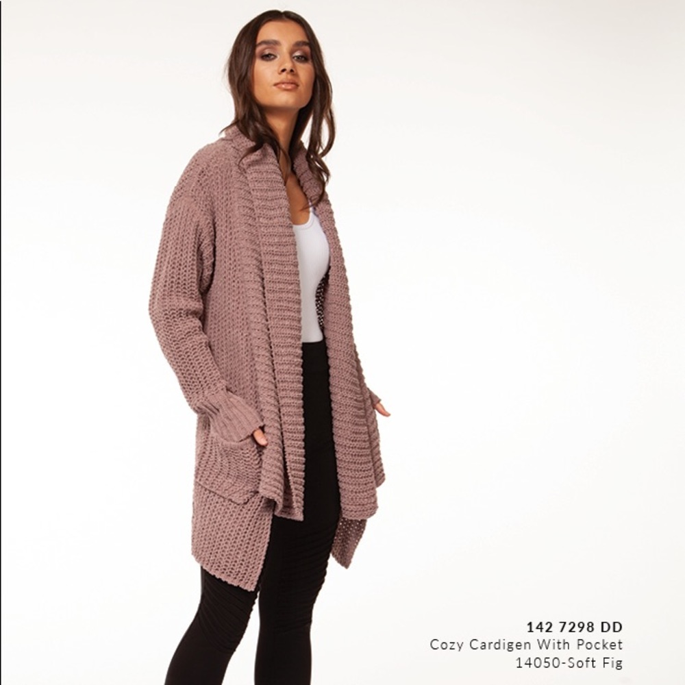 NWT Black Tape cardigan in fig/rose